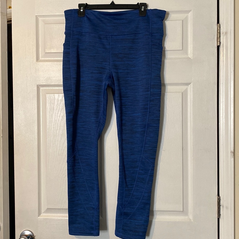 NWOT blue fleece lined leggings